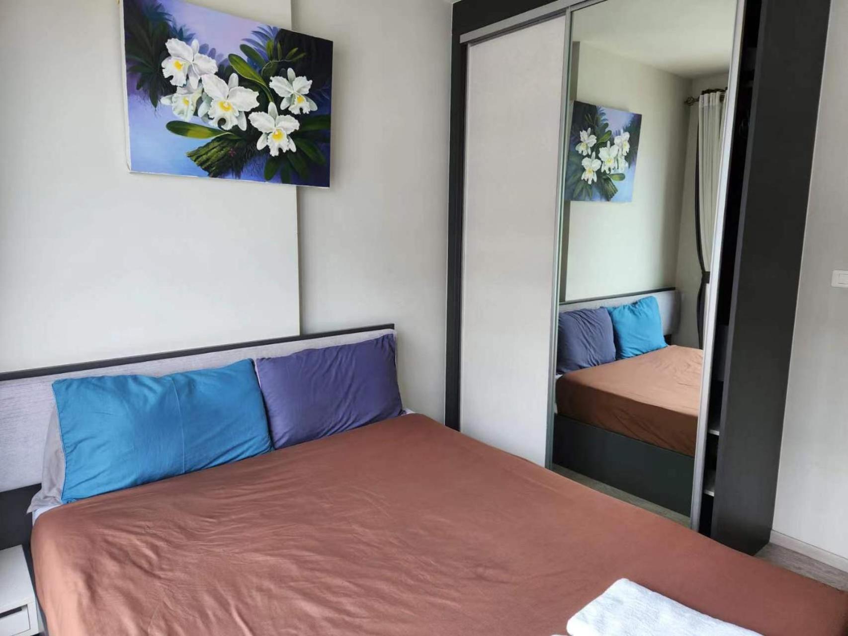 The Base Apartment Pattaya Exterior photo